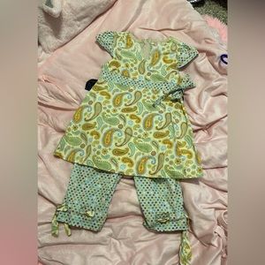 Handmade, 2 pcs, smoke free & pet free